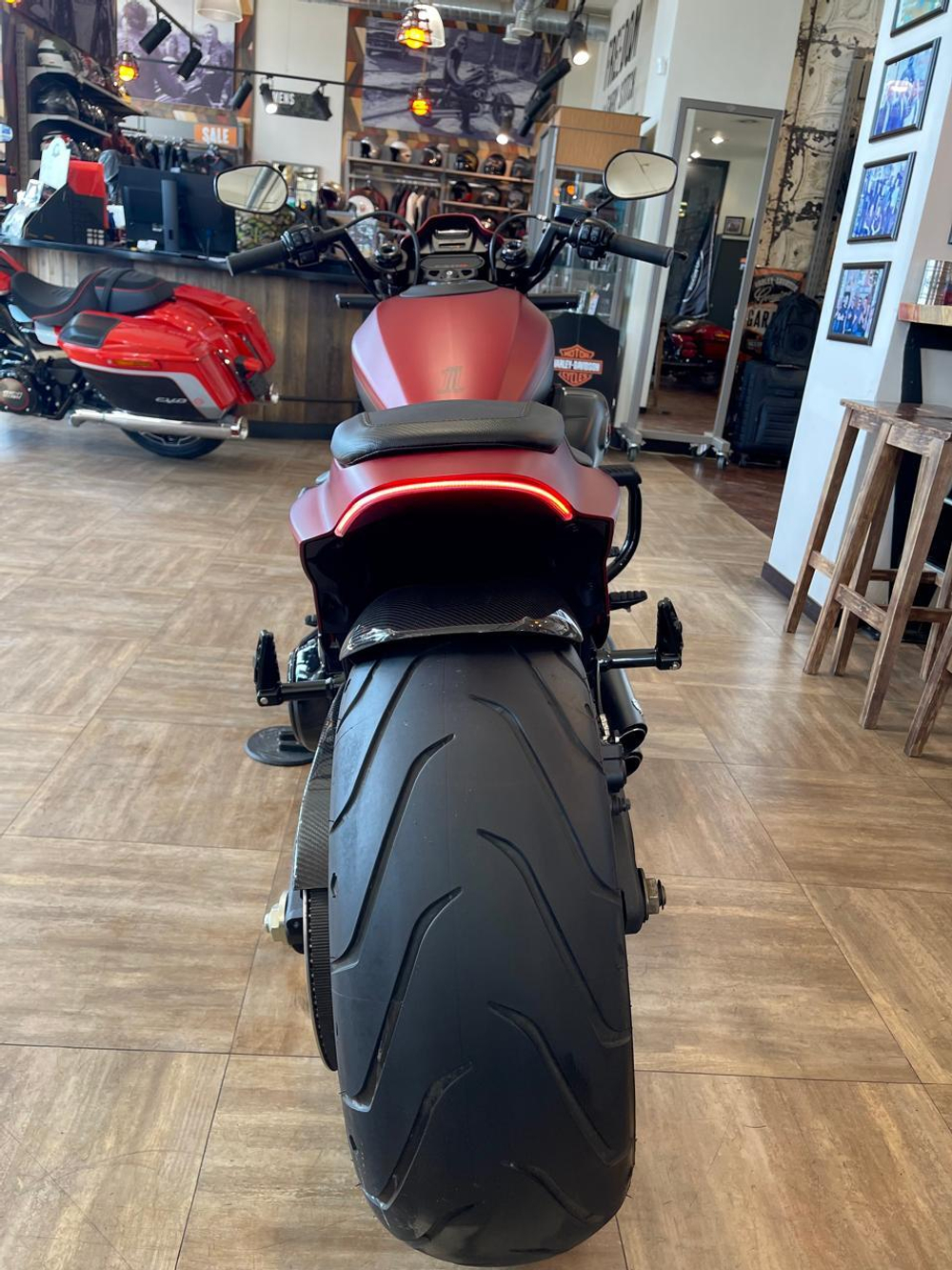 Harley-Davidson Softail FXDR 114