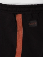 Спортивные шорты для мальчика на лето