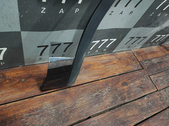 Накладка крыла переднего правого Volkswagen Touareg 3 18-нв Б/У Оригинал 760853718