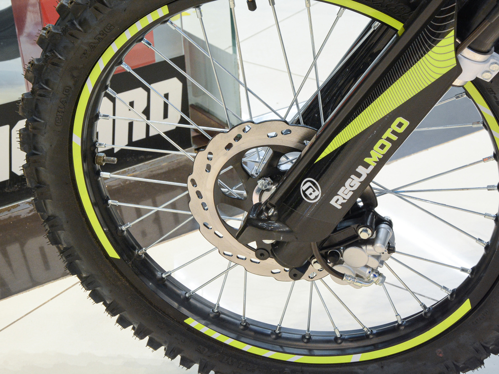 Мотоцикл эндуро Regulmoto Sport-003 PRO 300 ПТС Черно/Зеленый