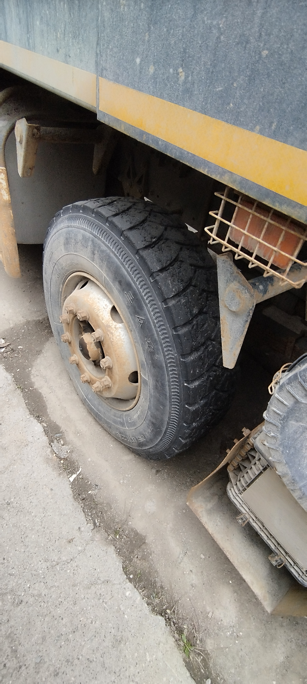 FAW J6 8x4 Самосвал СА3310Р66K24T4E5
