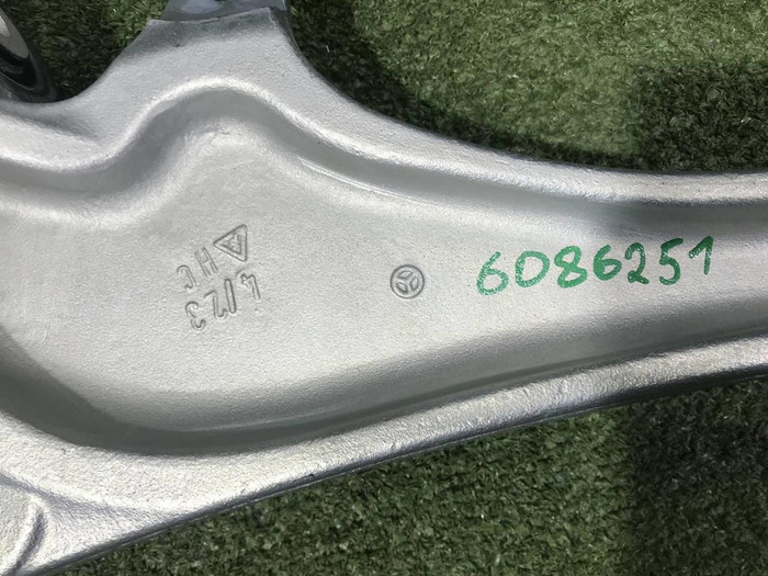 Рычаг передний левый Mercedes G W463 (2018-н.в.)