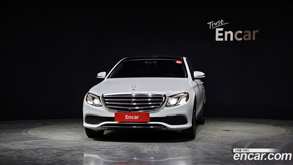 Mercedes-Benz E-Class W213 E300e Exclusive (12.2019)