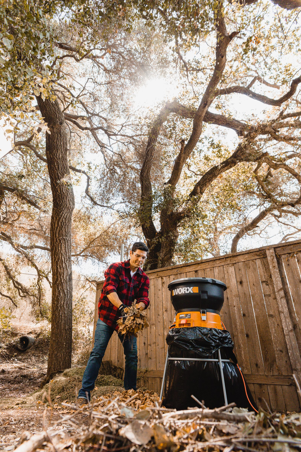 Измельчитель для листьев WORX WG430E