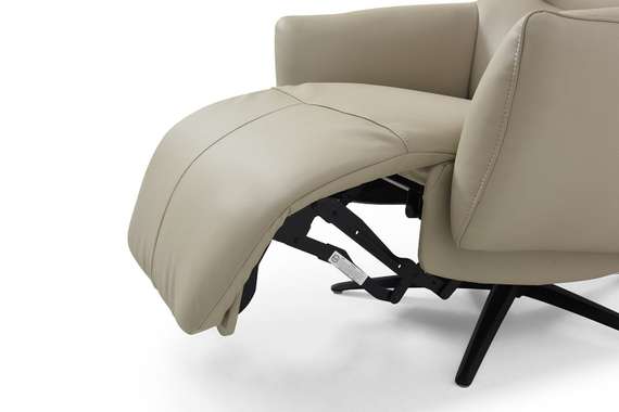 Кресло-реклайнер Everse, бежевая кожа