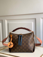 Louis Vuitton Beaubourg