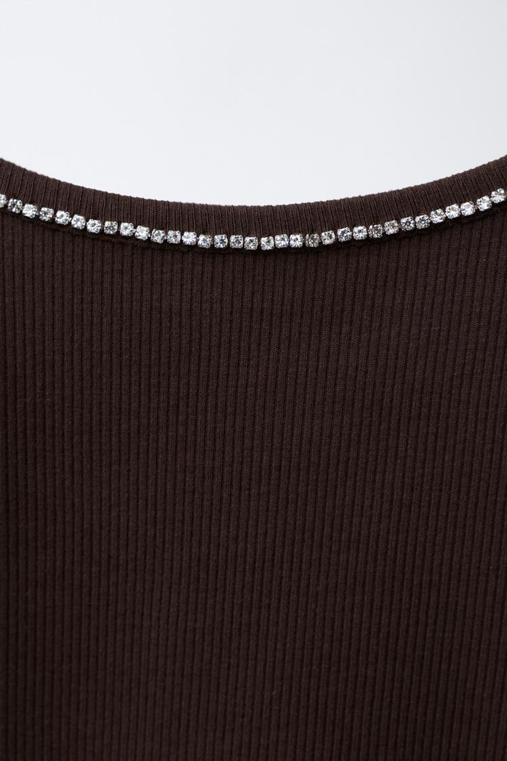 ZARA ТОП В РУБЧИК СО СТРАЗАМИ, КОРИЧНЕВЫЙ