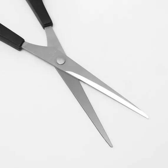 Ножницы парикмахерские с упором, лезвие — 6,5 см, цвет чёрный