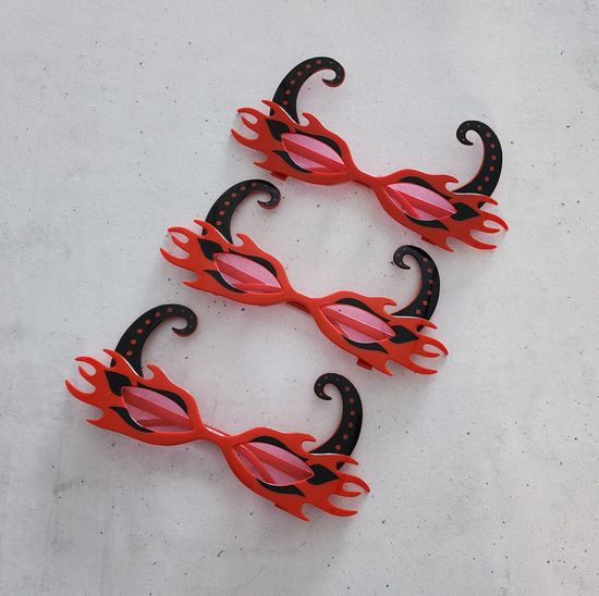 Очки Черт жёлтые с зелёным