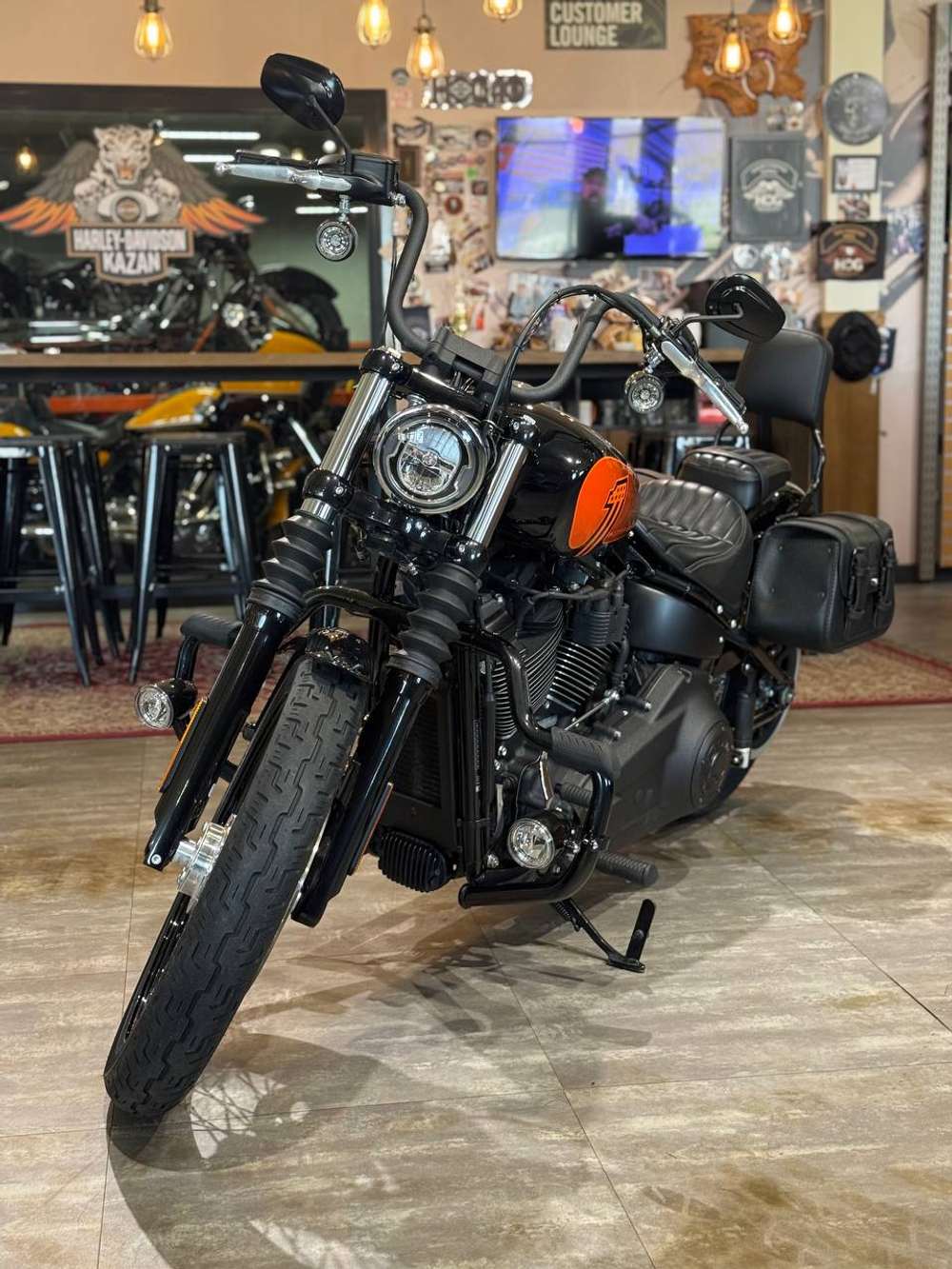 Harley-Davidson Street Bob, 2021