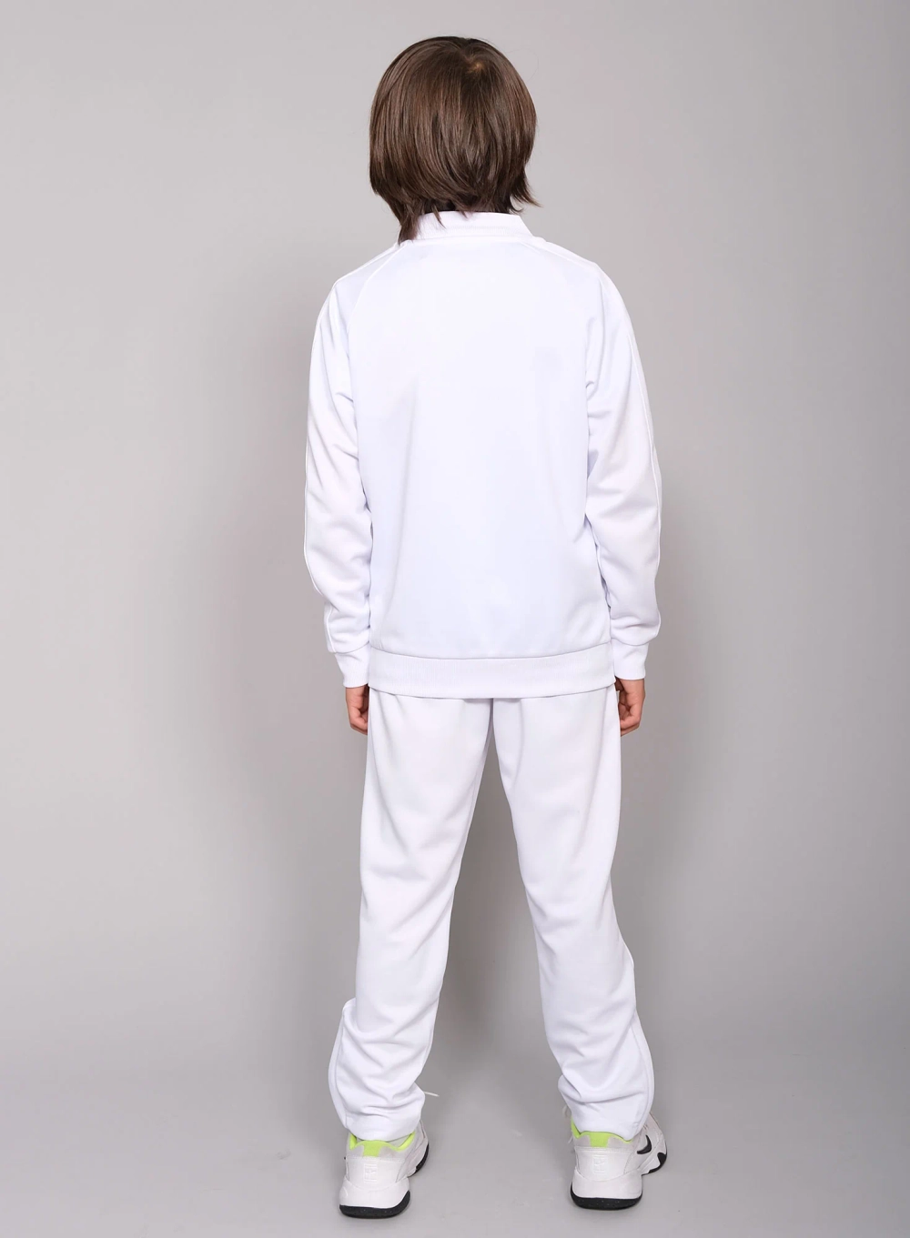 Модель рост 139 см. размер одежды 8-10 см