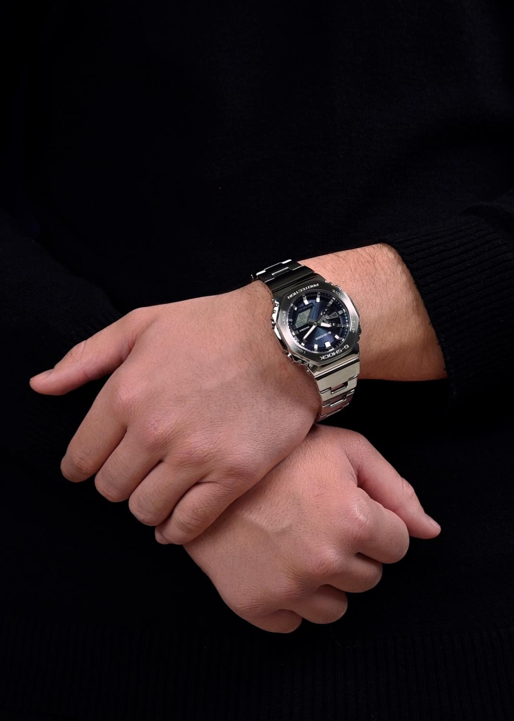 Мужские наручные часы Casio G-Shock GM-2110D-8A