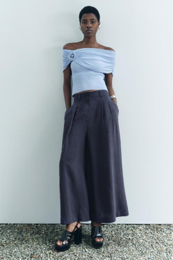 ZARA ТРИКОТАЖНЫЙ ТОП С ОТКРЫТЫМИ ПЛЕЧАМИ И МЕТАЛЛИЧЕСКИМ КОЛЬЦОМ, СИНИЙ