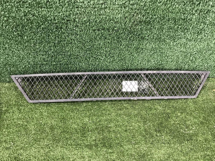 Решетка переднего бампера BMW 5er F07 GT (2009-2013)