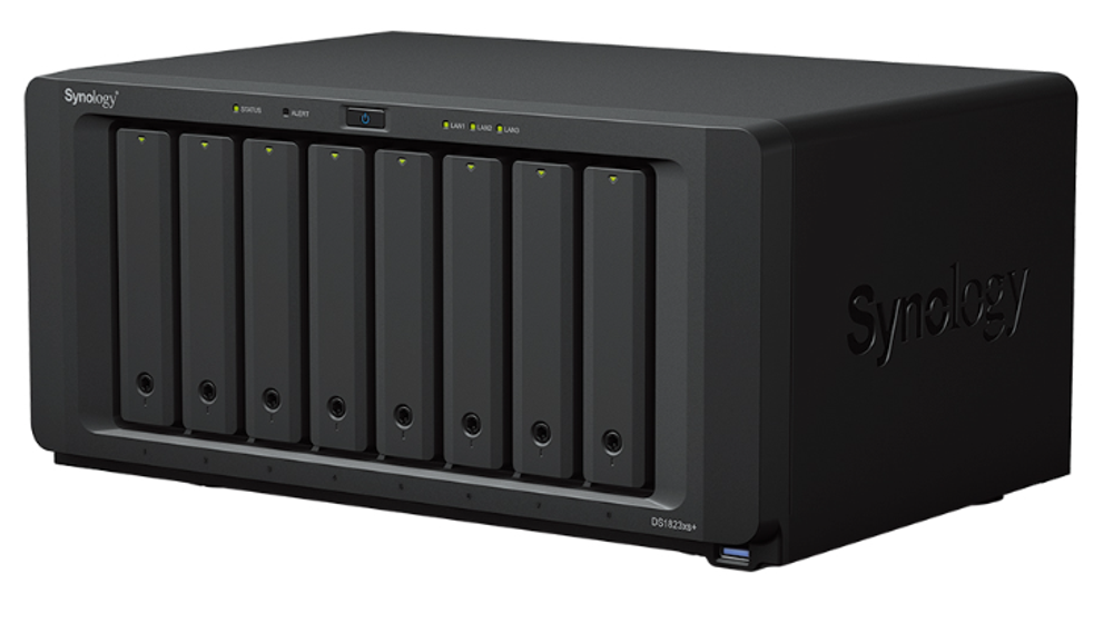 Сетевой накопитель  Synology DS1823XS+