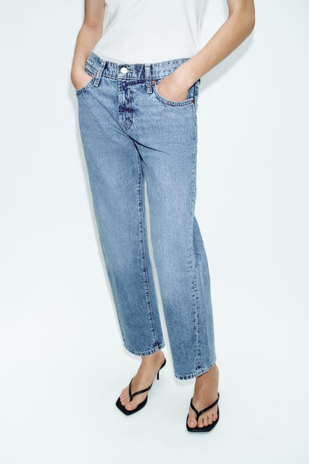 Z1975 УКОРОЧЕННЫЕ ДЖИНСЫ С СРЕДНЕЙ ЛИНИЕЙ ТАЛИИ - ZARA
