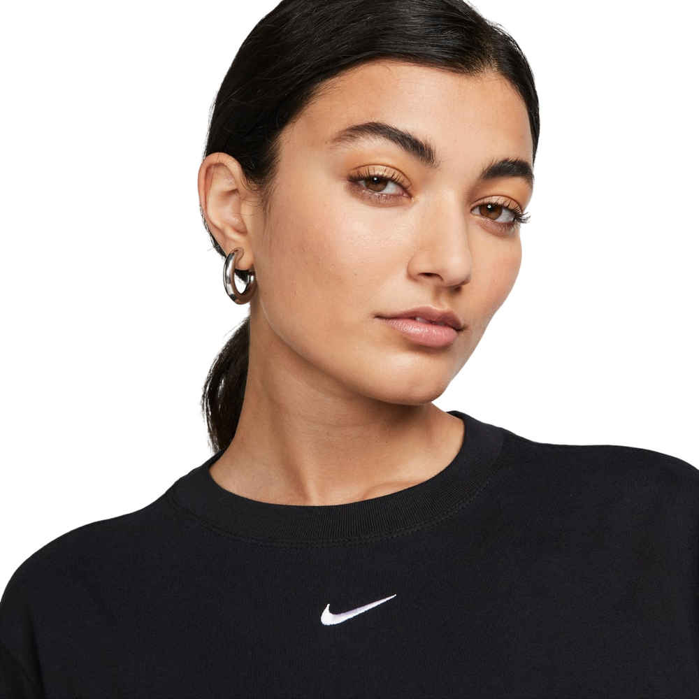 FD4149-010 Футболка Nike W NSW TEE ESSNTL LBR