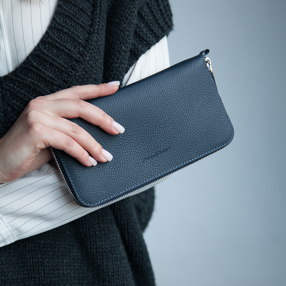 Кожаный кошелек длинный Marquise синего цвета