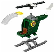 Конструктор LEGO Jurassic World 76944 Прорыв тираннозавра T-Рекса