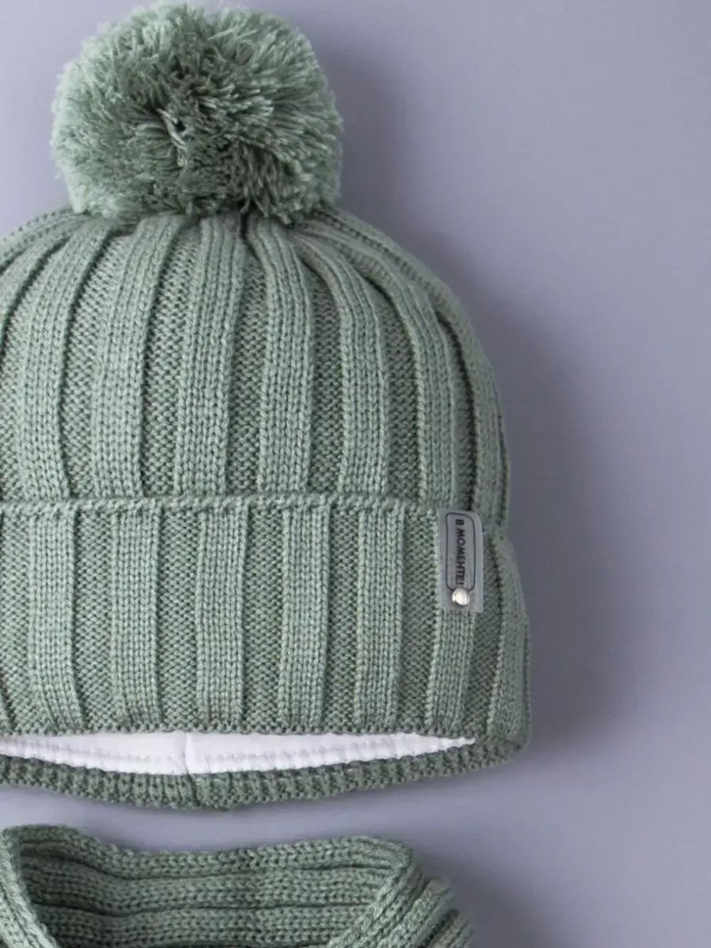 Шапка детская осенняя и шарф