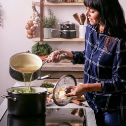 KitchenAid Кастрюля Steel Core Enamel 20 см 2,4 л с крышкой матовая черная