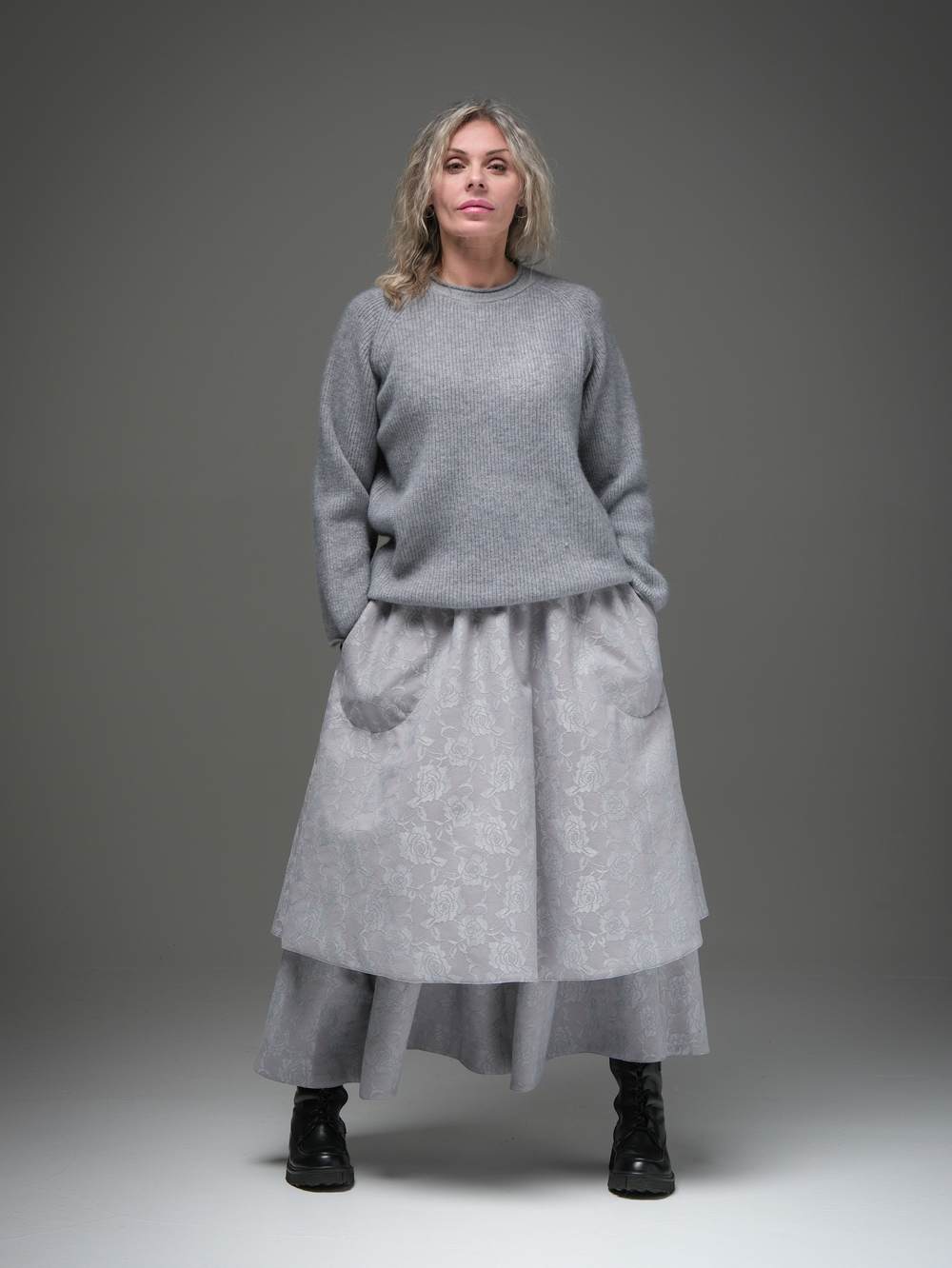 Юбка / в два яруса /серое кружево на трикотаже