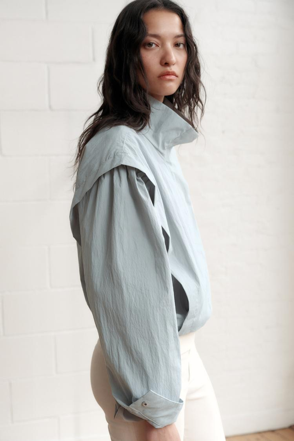 ZARA КУРТКА С ВЫСОКИМ ВОРОТНИКОМ, СЕРО-СИНИЙ