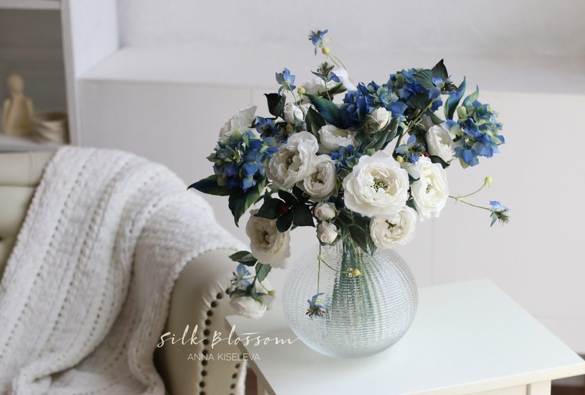 Букет из шелка "Зимняя сказка"