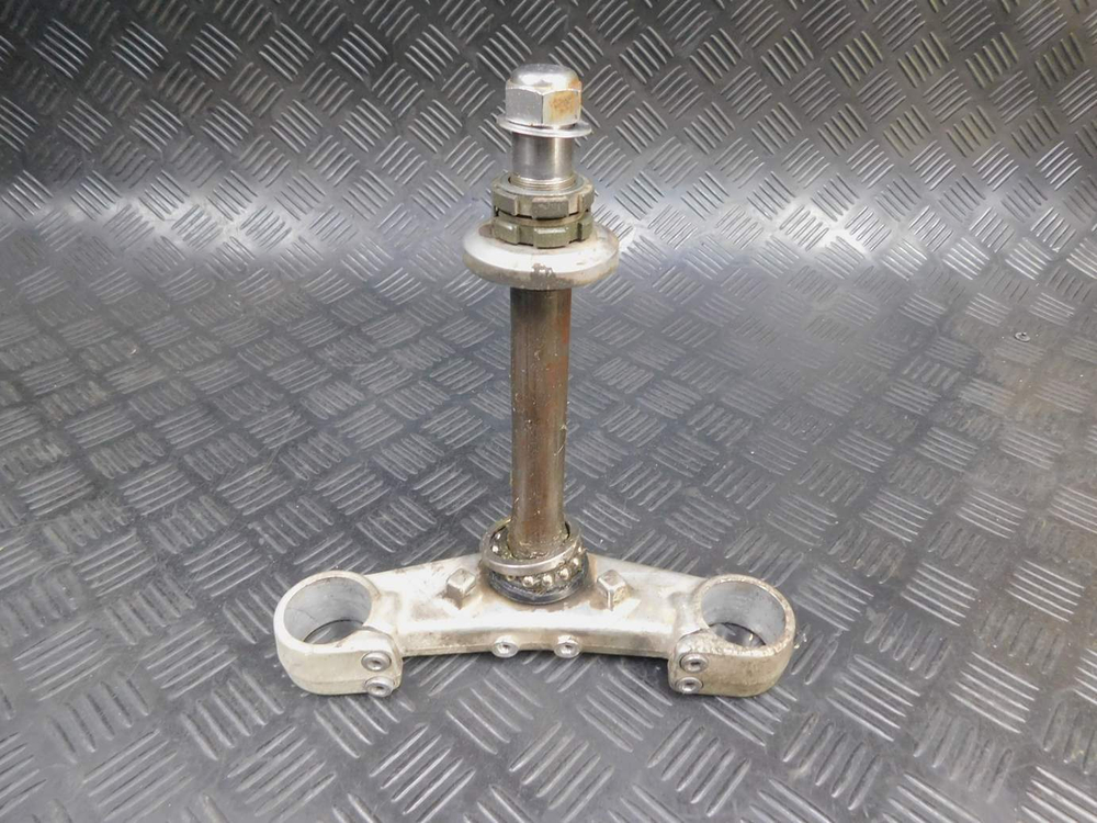 Траверса нижняя Yamaha XJR1300 RP03J 2005