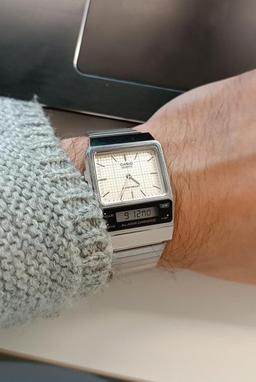 Наручные часы Casio AQ-800E-7A