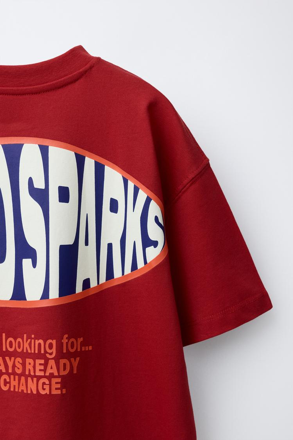 ZARA ФУТБОЛКА С РЕЛЬЕФНЫМ ЛОГОТИПОМ, ЯРКО-КРАСНЫЙ