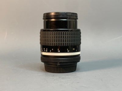 Nikon 105mm f/2.5 Nikkor