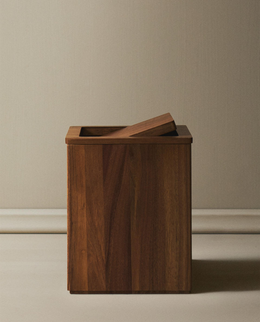 Zara Home ведро для мусора, дерево, светло-бежевый · 8510/743
