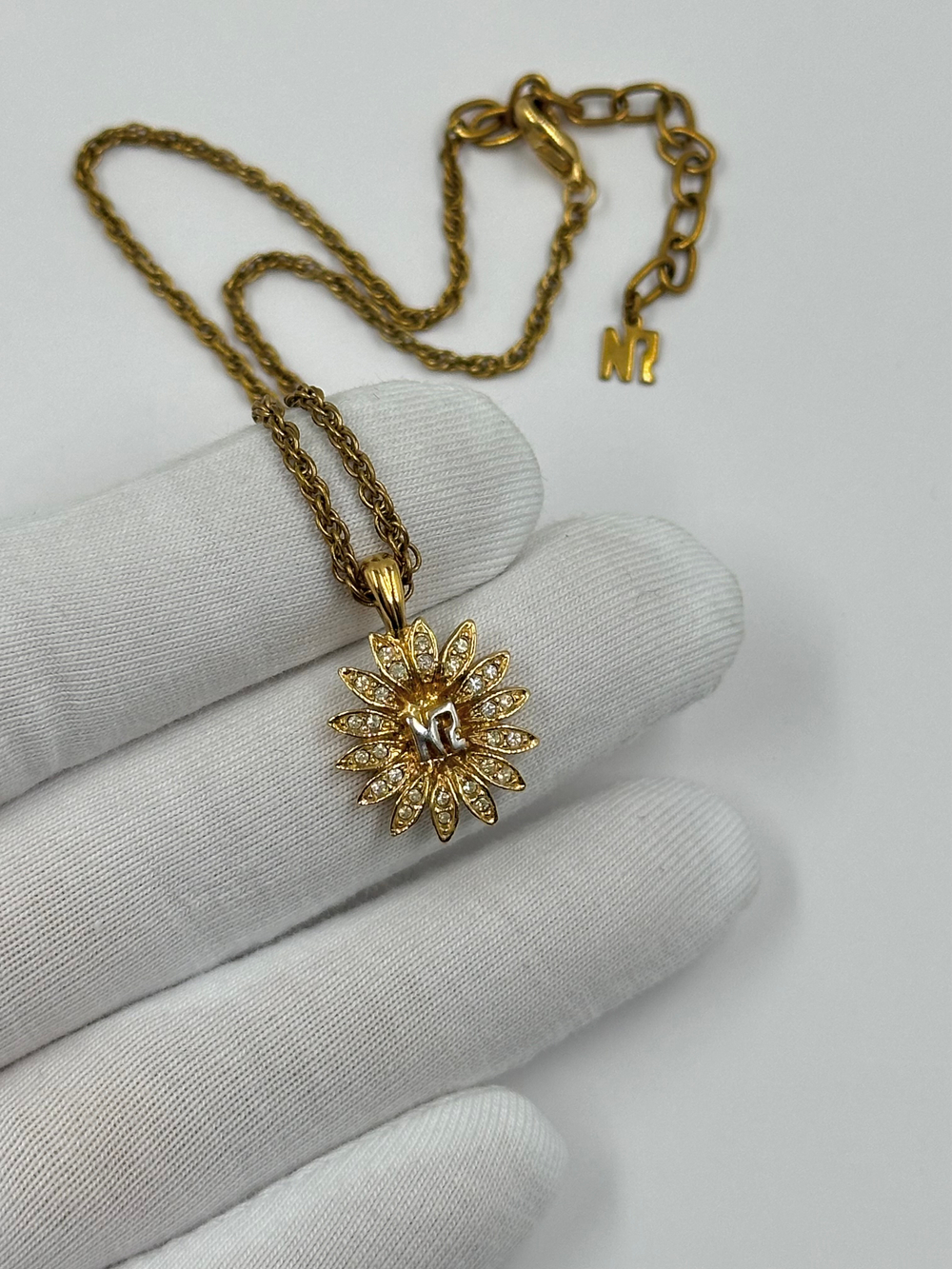 Кулон Ромашка Nina Ricci