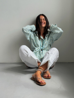 Рубашка с отстегивающимися рукавами в голубо-лаймовую клетку