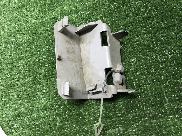 Заглушка буксир. крюка Mercedes CLS c257 (17-21)