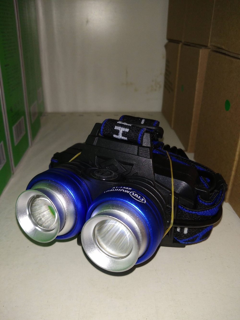 Фонарь налобный светодиодный аккумуляторный с телескопическим ZOOM FRR 2801-T6