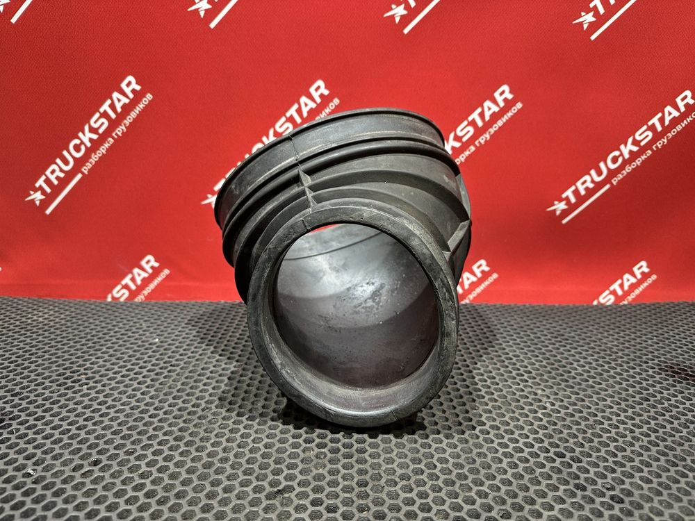 Патрубок воздушного фильтра