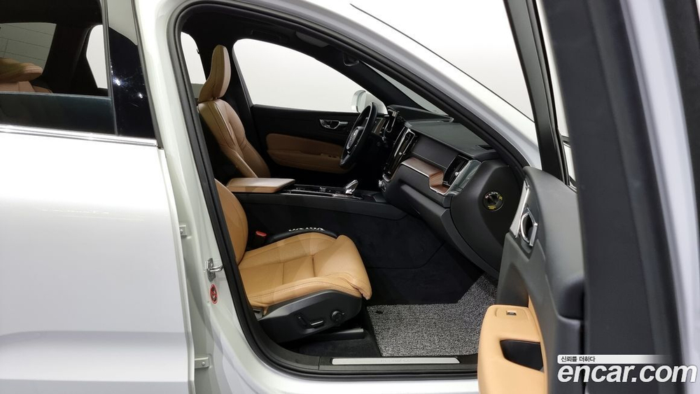 Volvo XC60 2 Generation T8 Inscription (04.2021)
