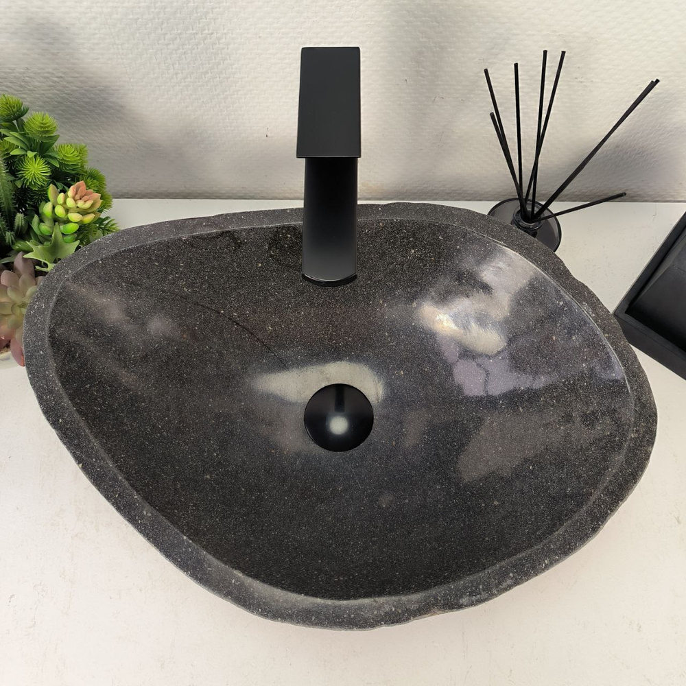 Раковина из речного камня RS-65037 51*36*16 0857