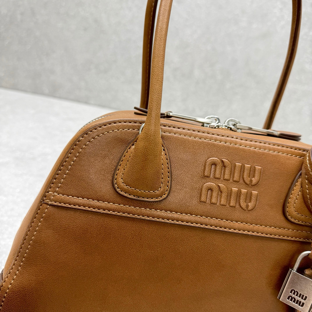 Miu Miu Vivant Bag 32 cm