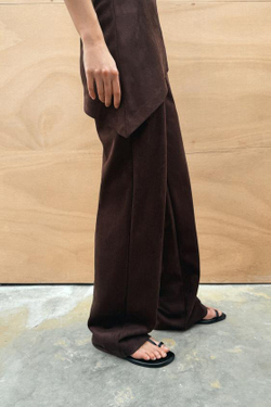 ZARA БРЮКИ ИЗ ИСКУССТВЕННОЙ ЗАМШИ, ШОКОЛАДНО-КОРИЧНЕВЫЙ