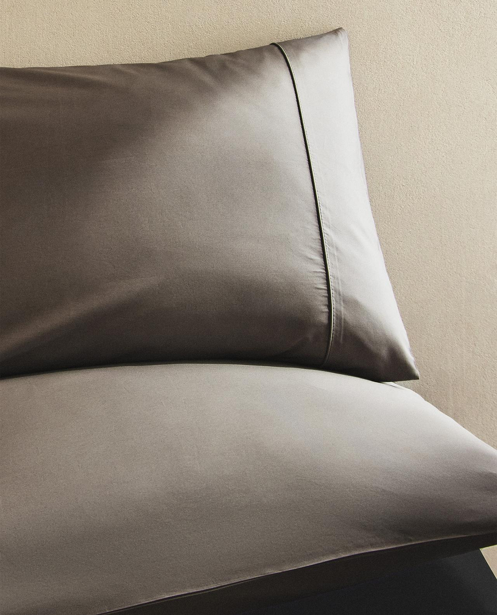 Zara Home - Наволочка из ситца (300 нитей) 80x80 см