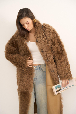 Двустороннее пальто-дубленка Tigrado