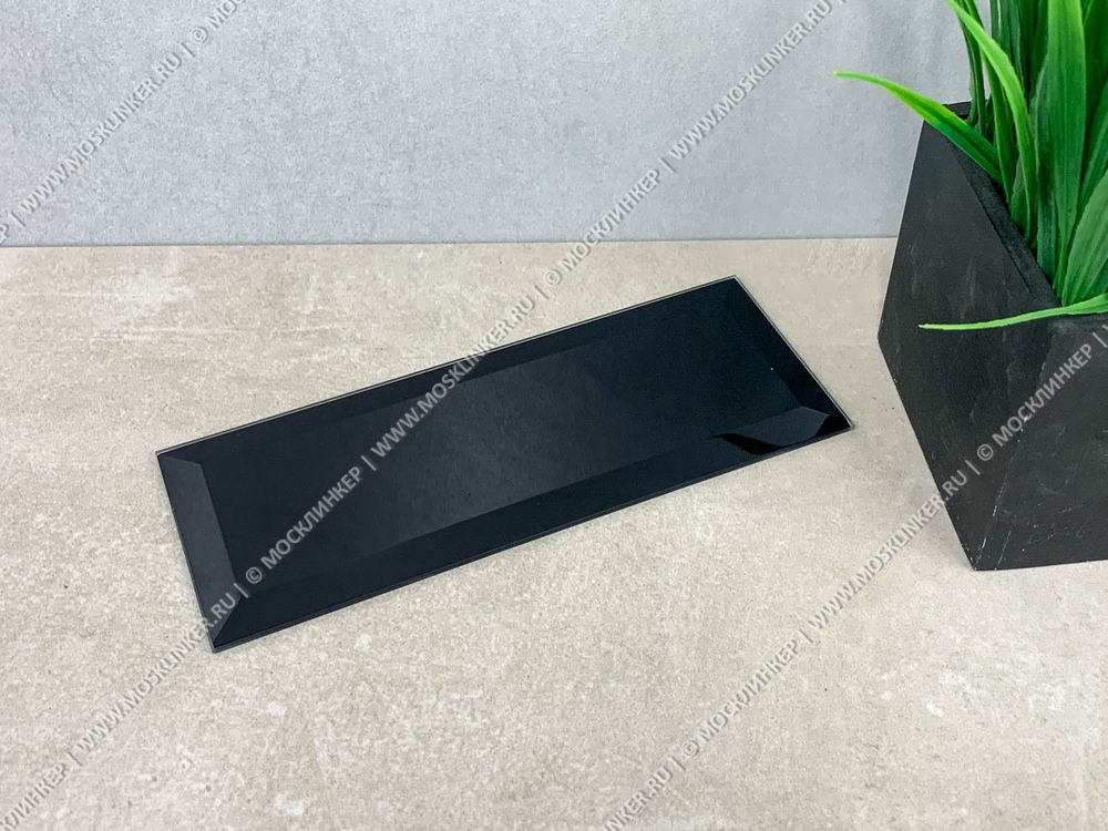 Торцевой элемент для стеклоблока, 187x72x4 - Черный