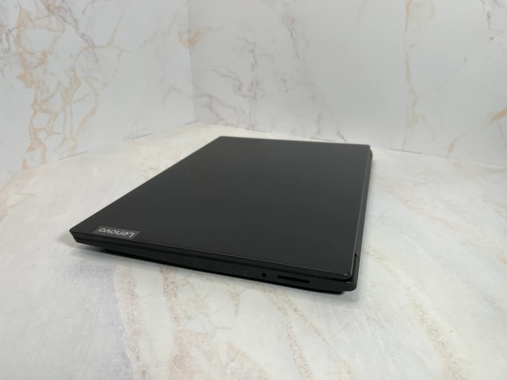 Ноутбук Lenovo S145-15API. Конфигурация: Ryzen 5 3500U/6GB/128GB SSD+500GB/Vega 8/Win11/HD