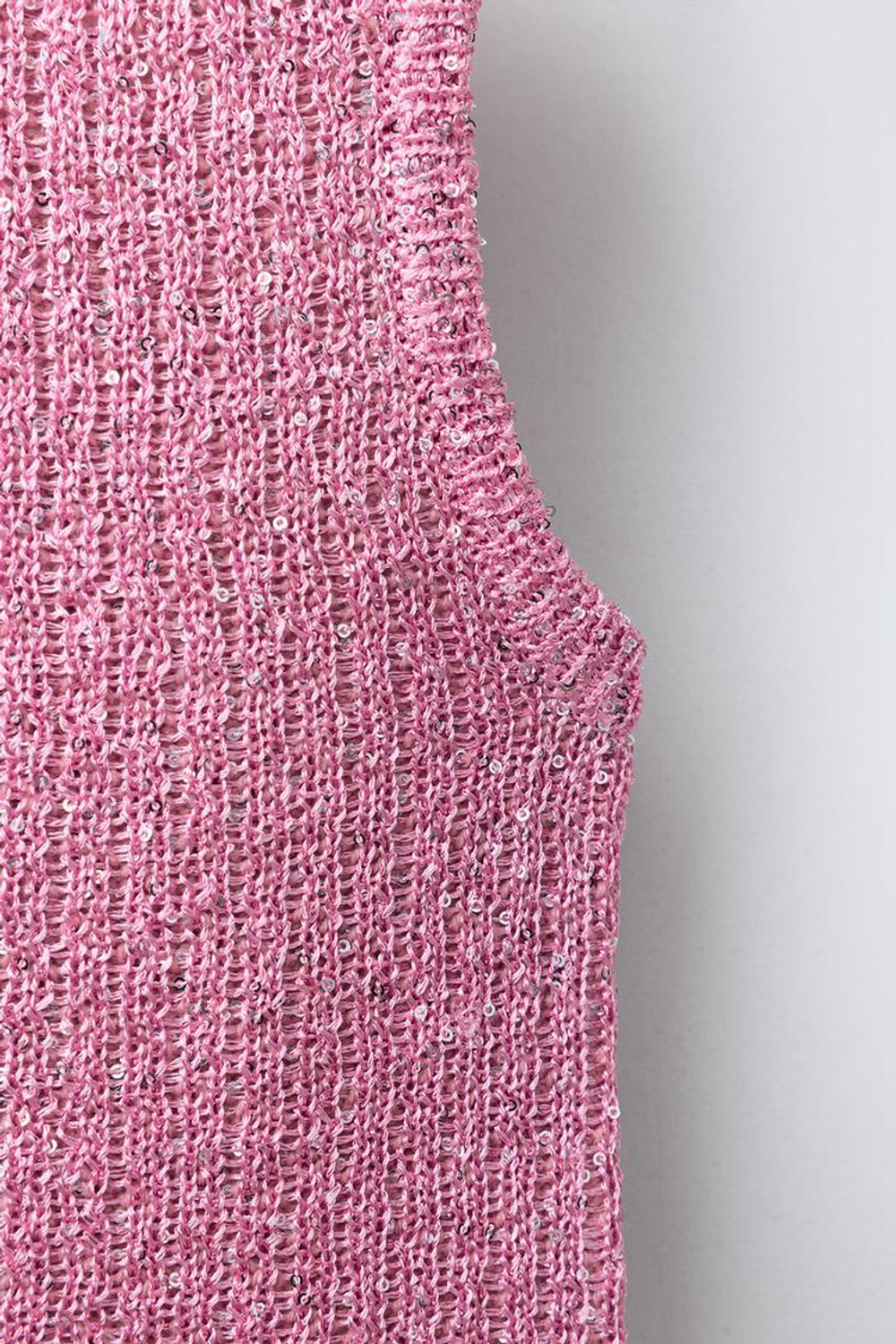 ZARA ТРИКОТАЖНЫЙ ТОП С ПАЙЕТКАМИ, РОЗОВЫЙ