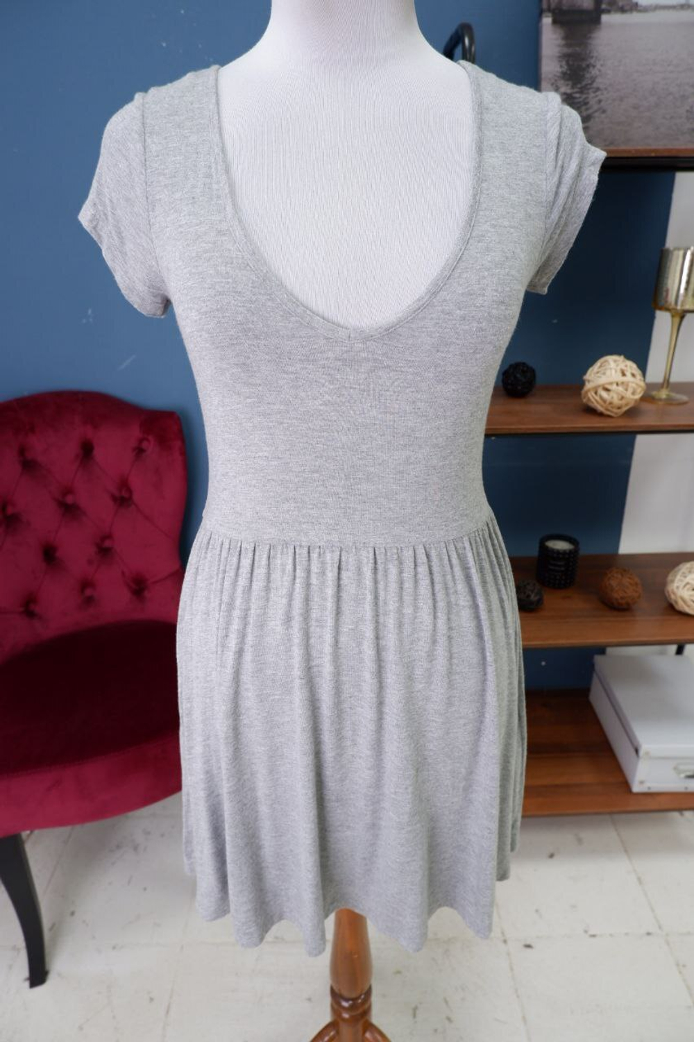 Платье Forever 21 однотонное 44 размер