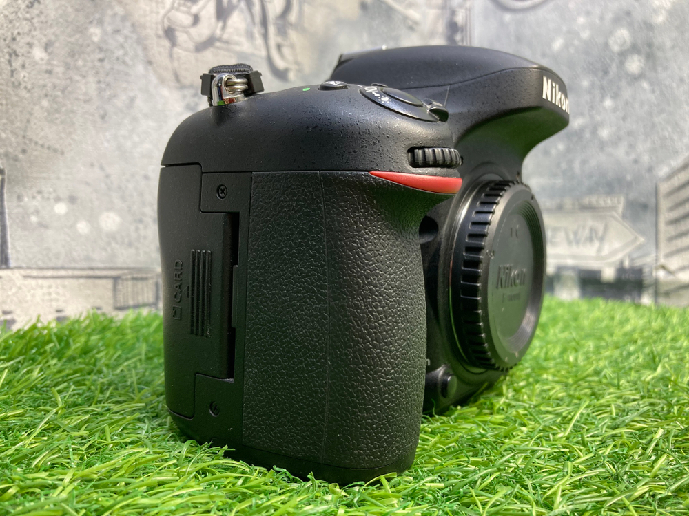 Nikon D600 (15.400 кадров)