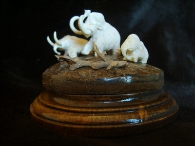 Три мамонта, миниатюра